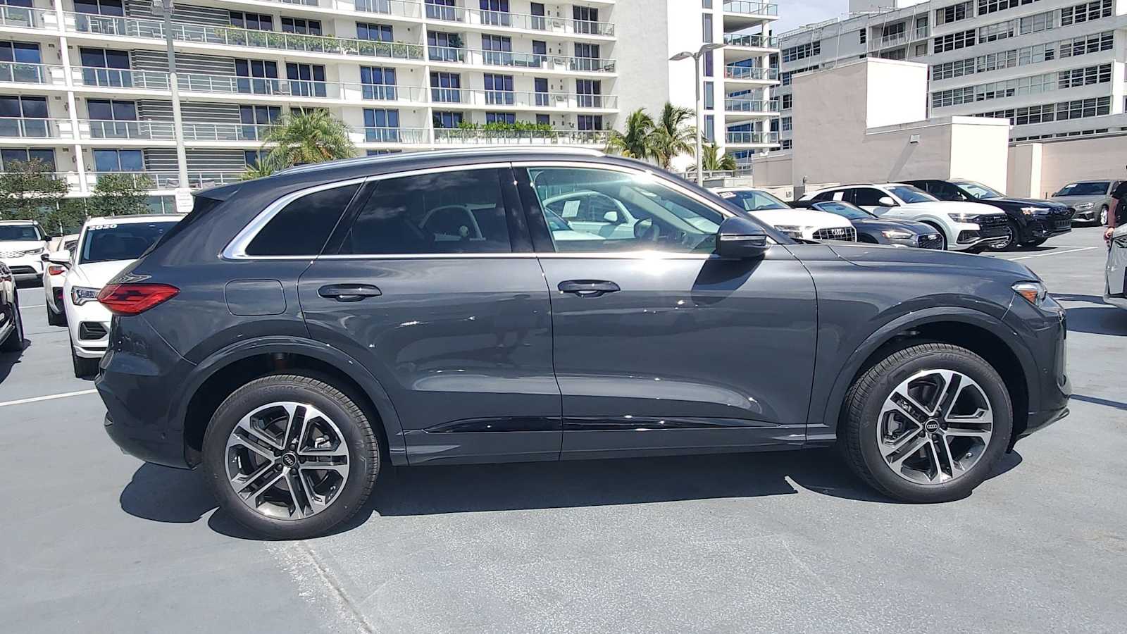 Thumbnail: 2026 Audi Q5 - 7
