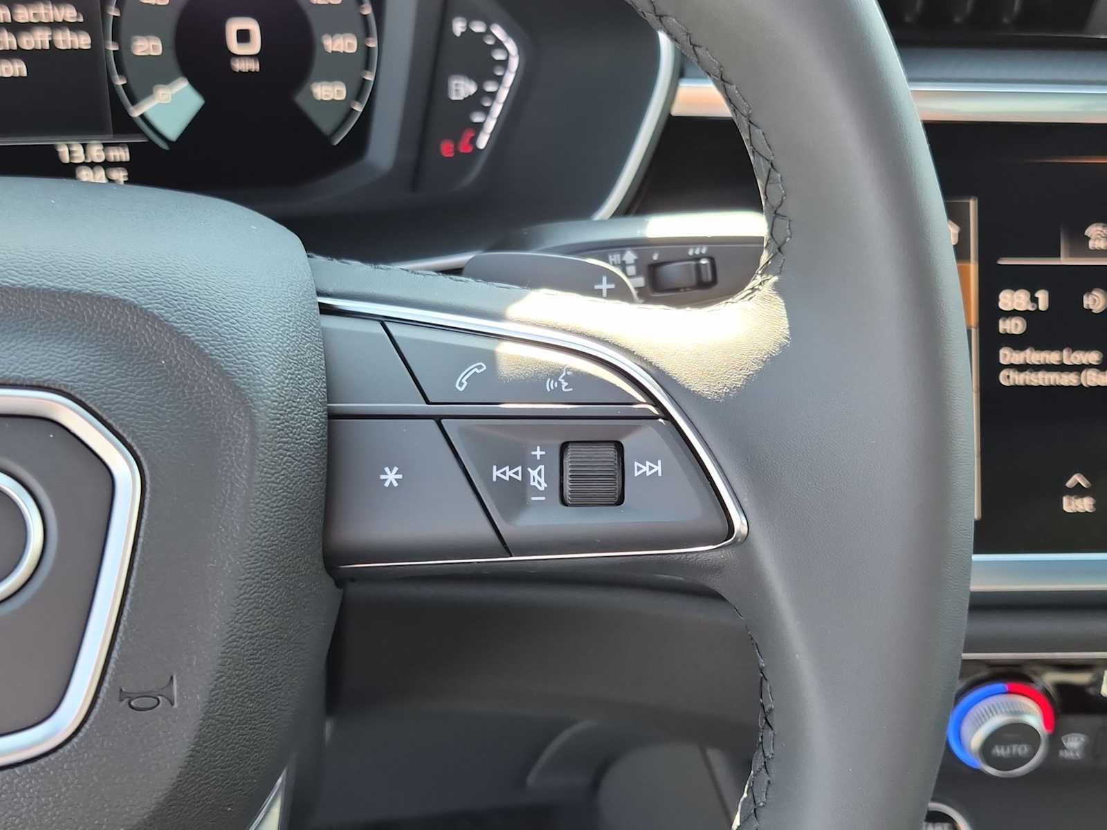 Thumbnail: 2025 Audi Q3 - 22