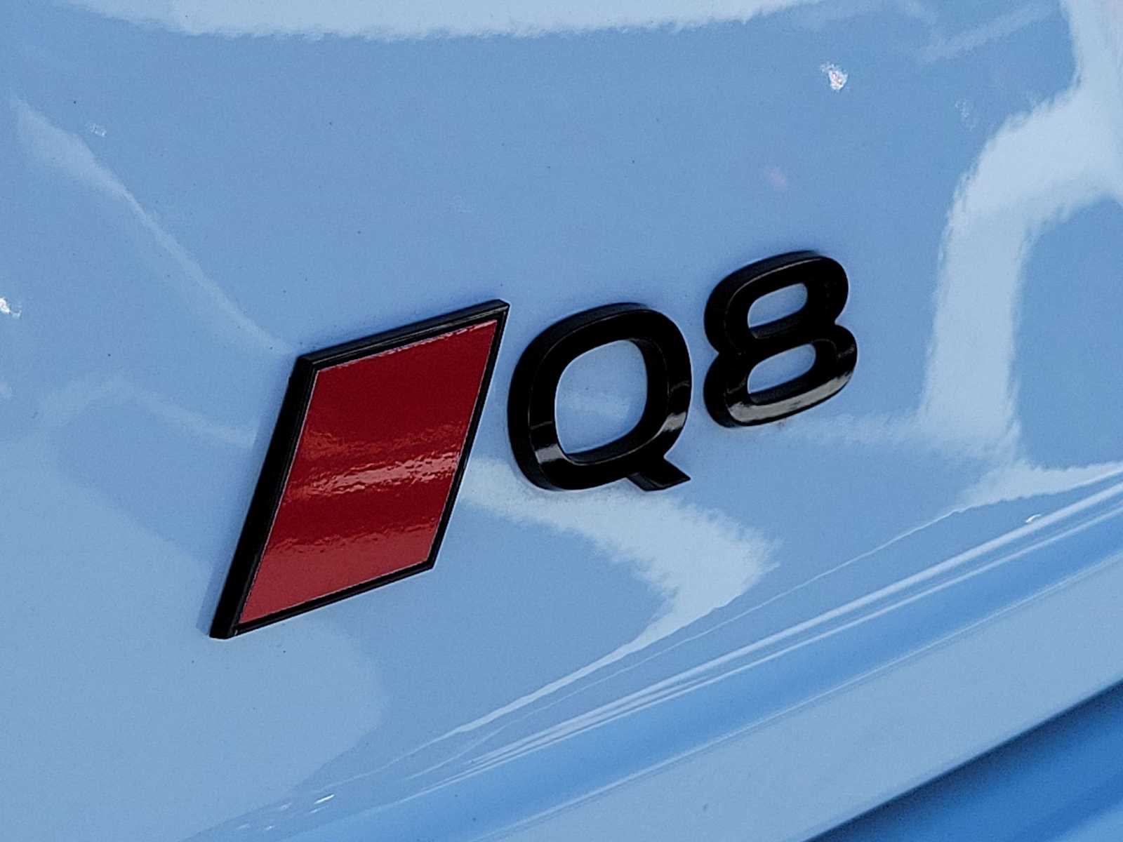 Thumbnail: 2025 Audi Q8 - 11