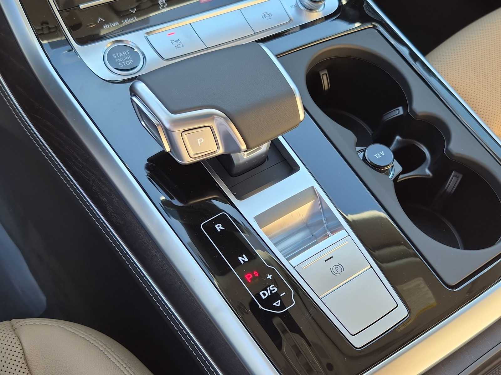 Thumbnail: 2026 Audi Q7 - 25