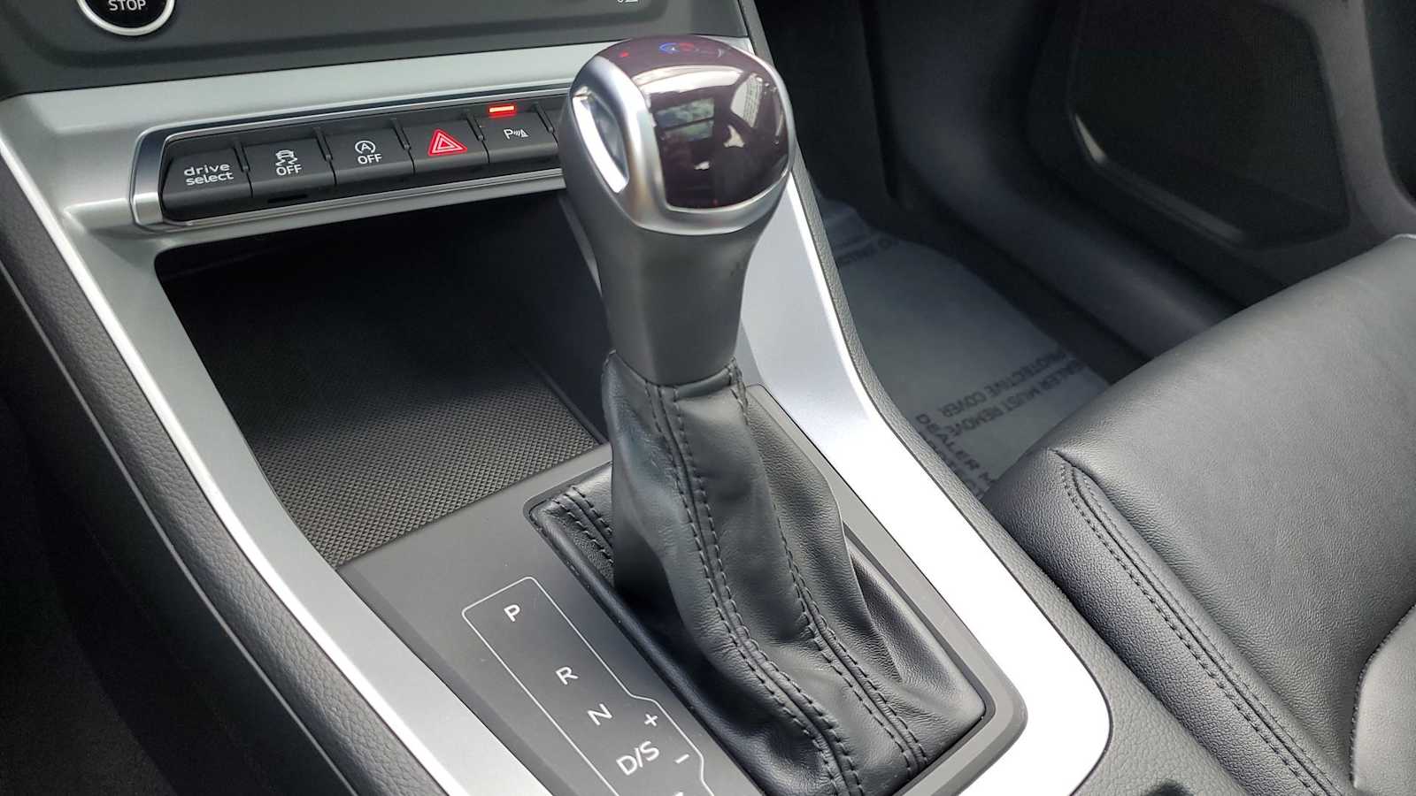 Thumbnail: 2023 Audi Q3 - 30