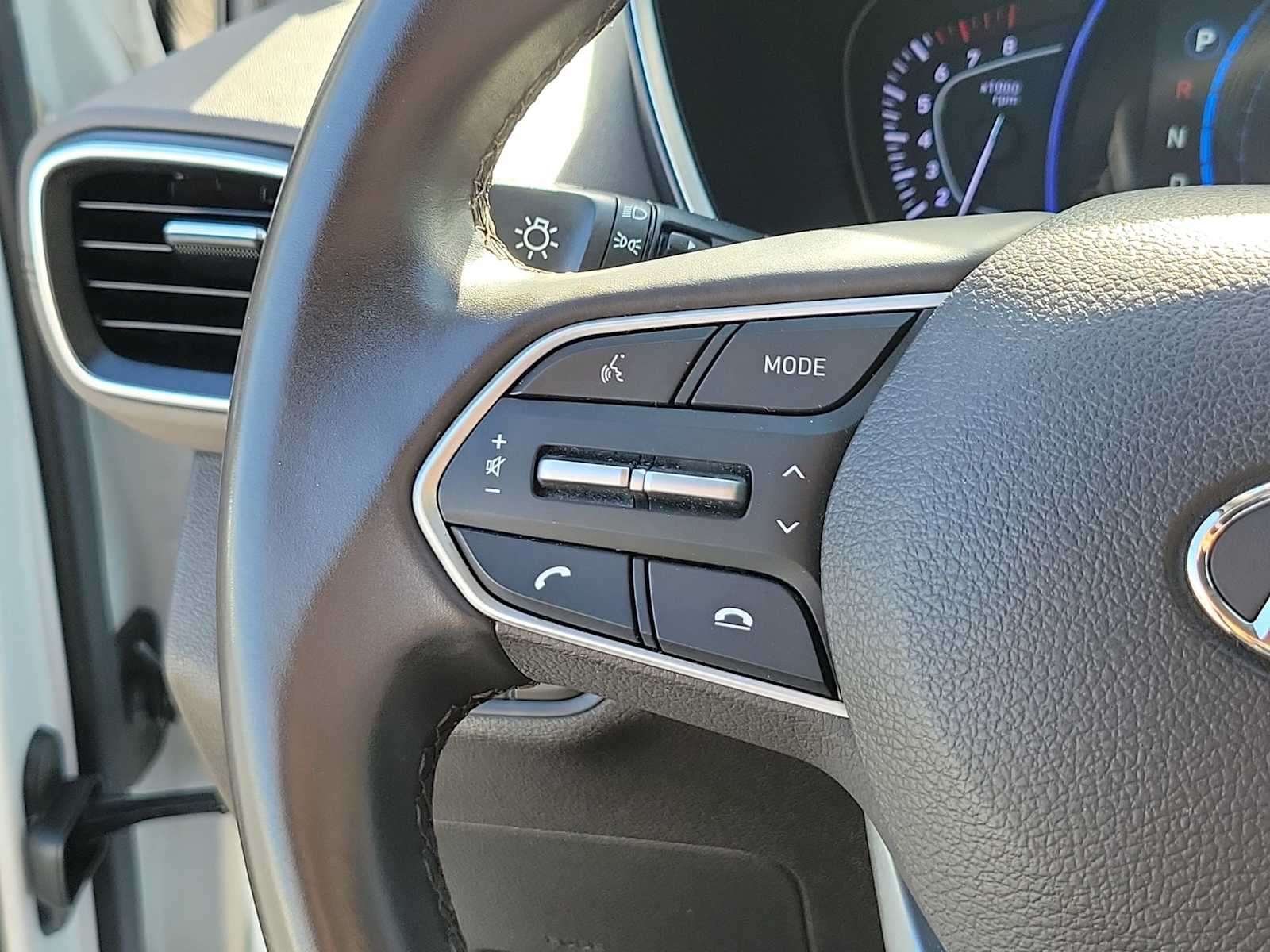 Thumbnail: 2020 Hyundai Santa Fe - 20