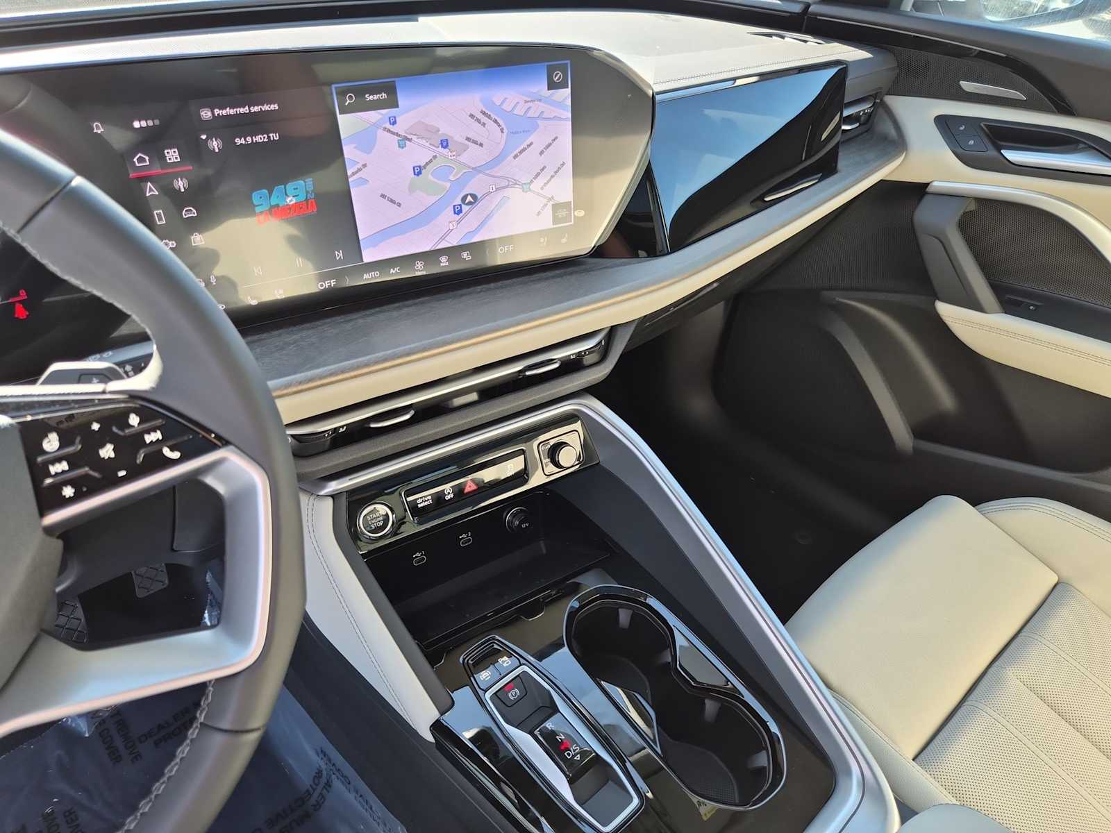 Thumbnail: 2025 Audi Q5 - 23