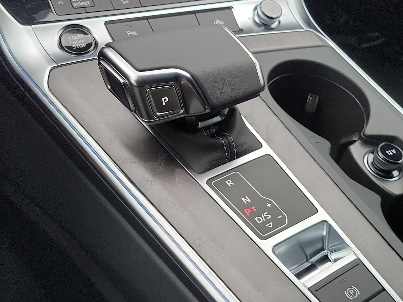 Thumbnail: 2025 Audi A6 - 25