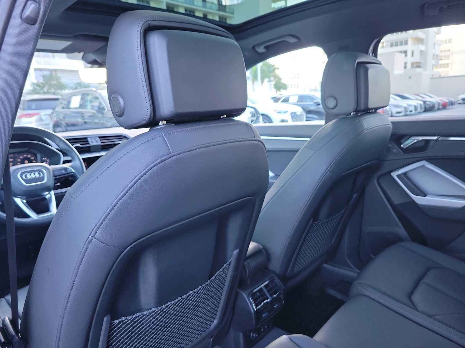 Thumbnail: 2023 Audi Q3 - 17