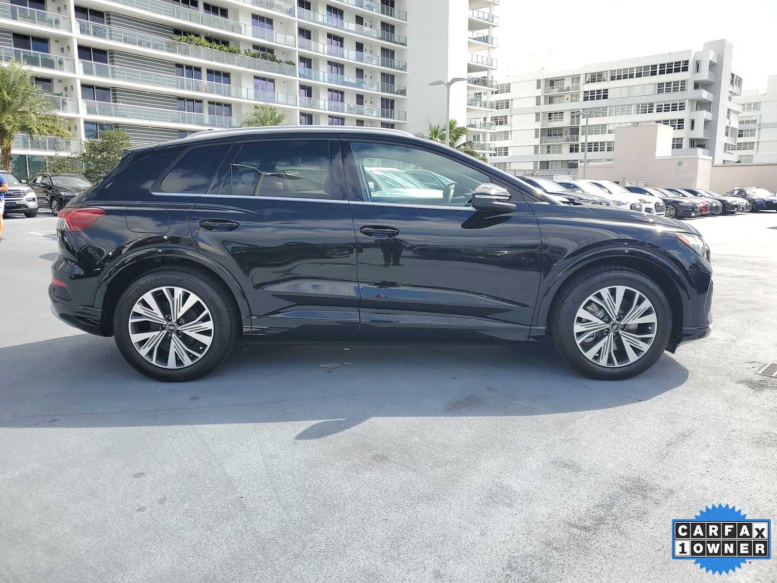 Thumbnail: 2025 Audi Q4 e-tron - 7
