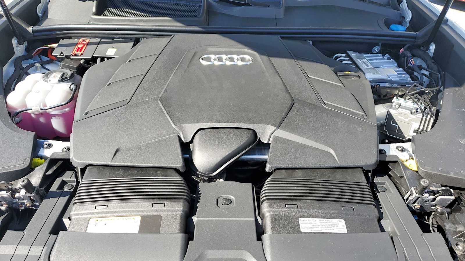 Thumbnail: 2026 Audi Q8 - 14