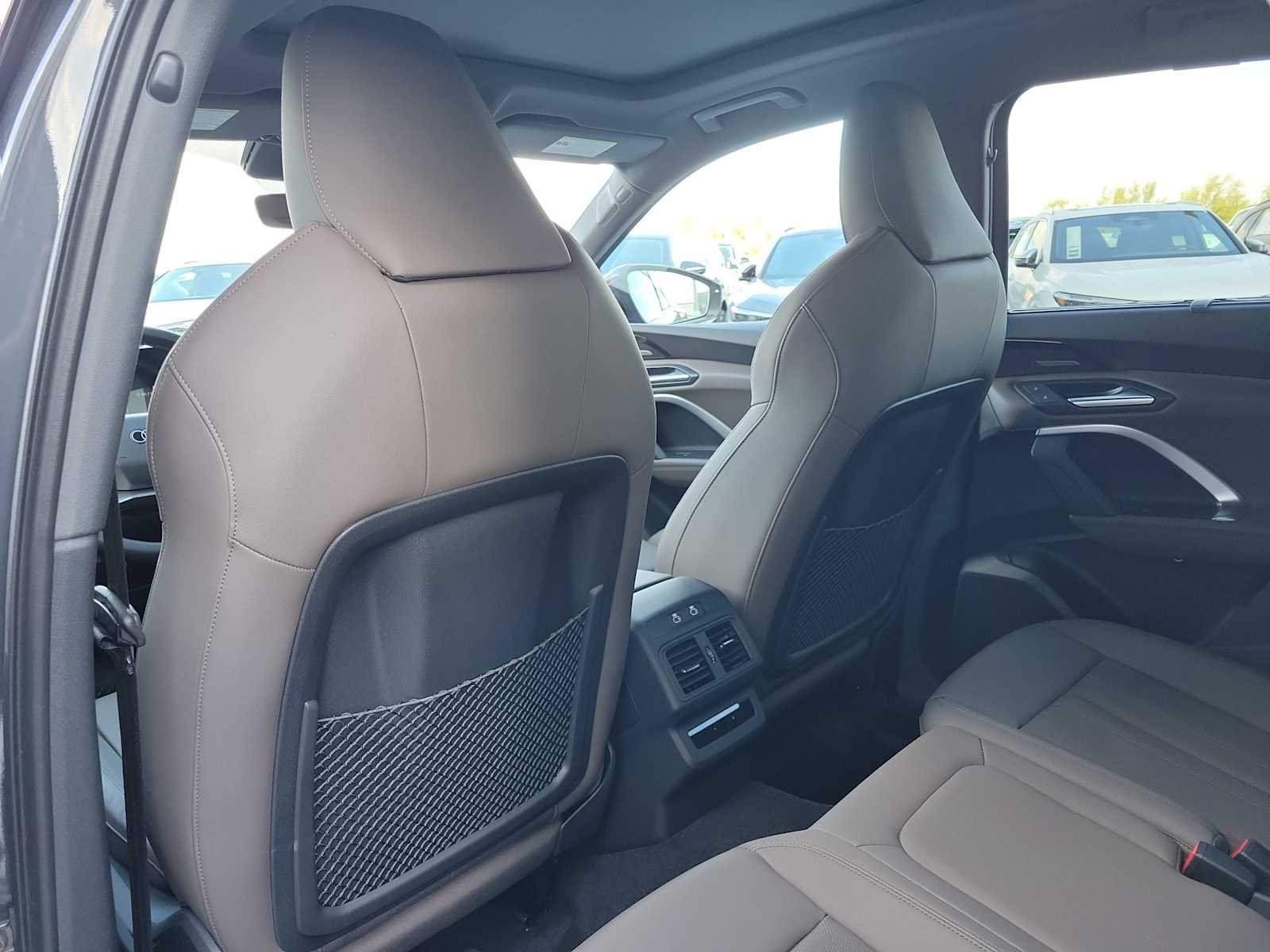 Thumbnail: 2025 Audi Q5 - 18