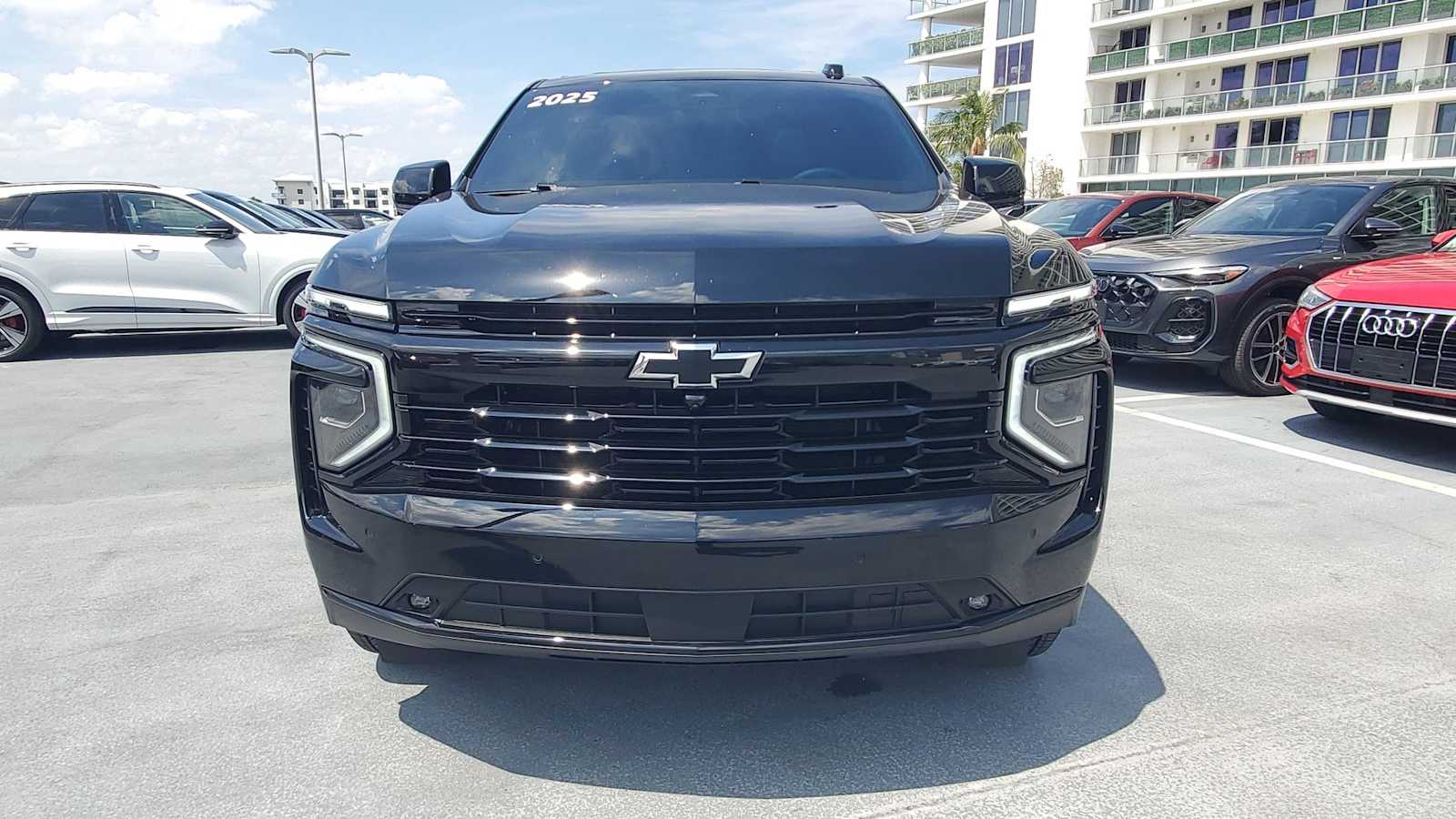 Thumbnail: 2025 Chevrolet Tahoe - 9
