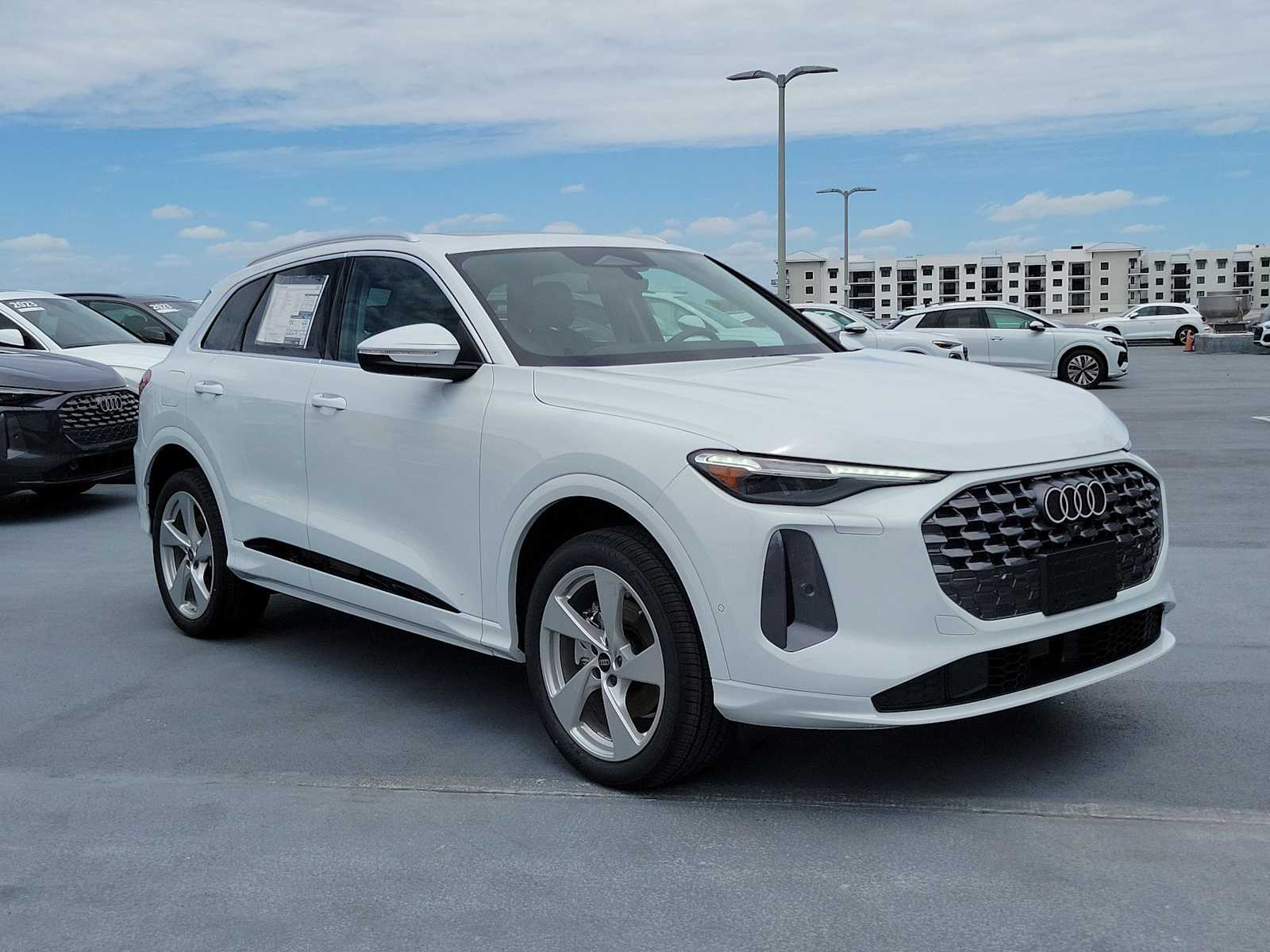 Thumbnail: 2026 Audi Q5 - 8