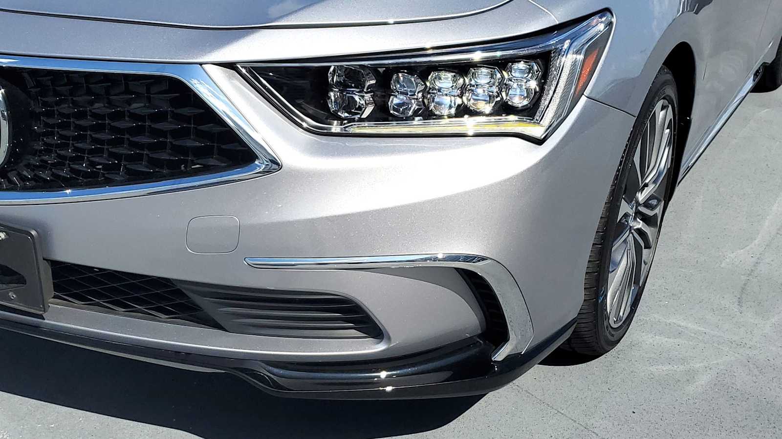 Thumbnail: 2020 Acura RLX - 10