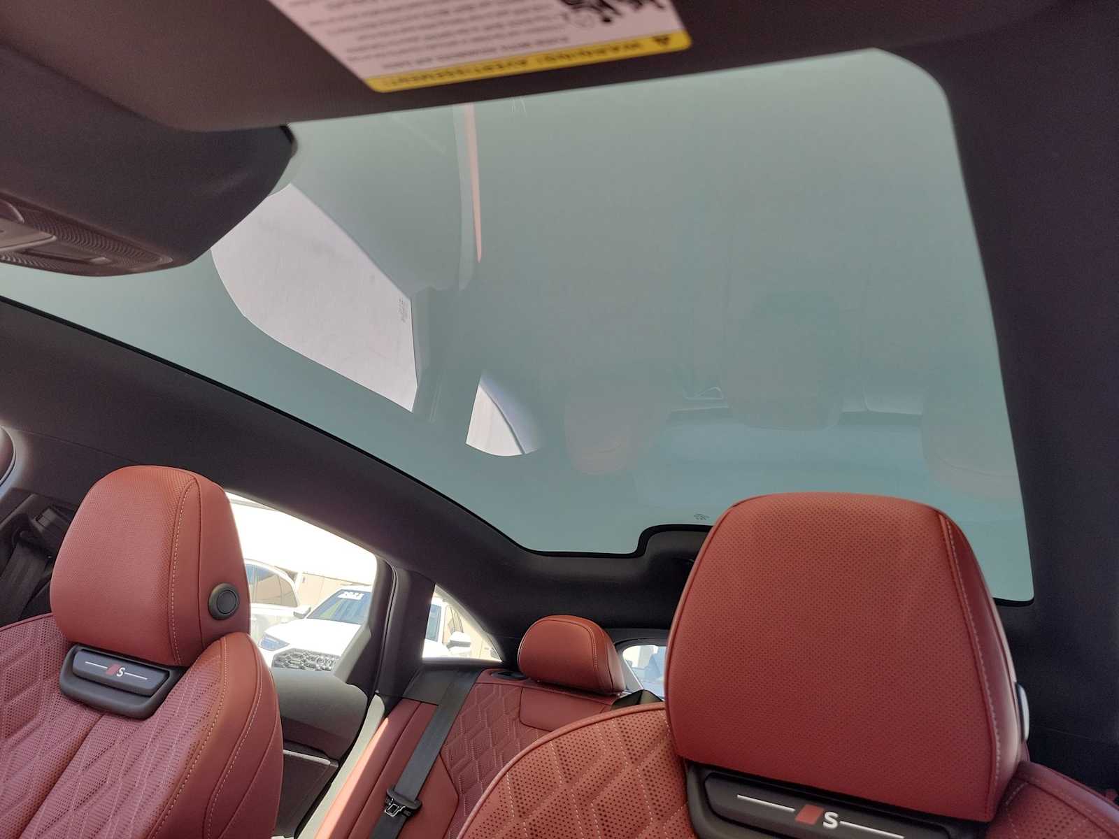 Thumbnail: 2025 Audi e-tron S - 18