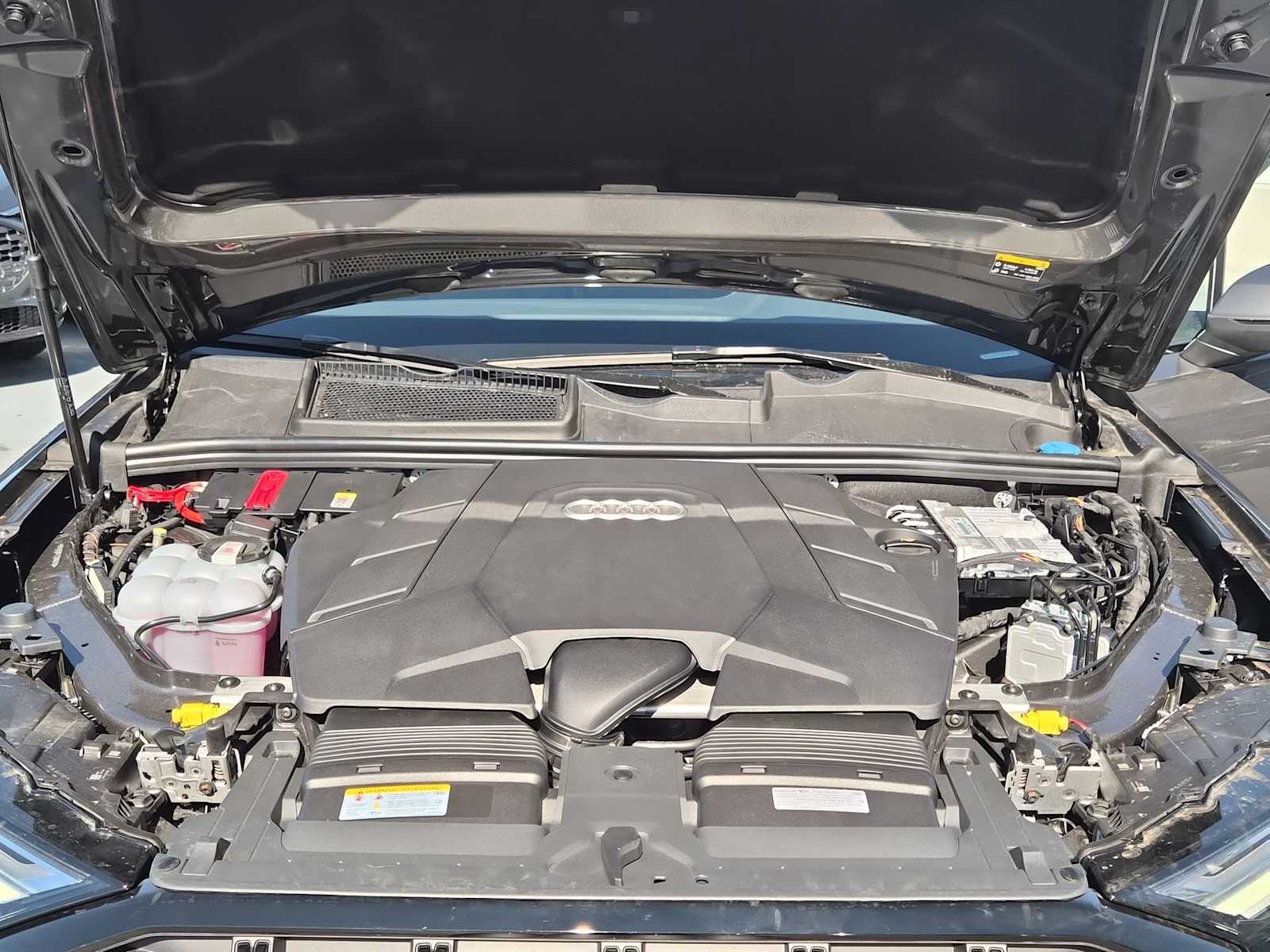 Thumbnail: 2026 Audi Q7 - 13