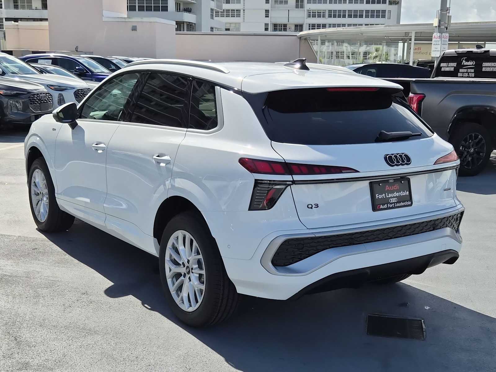 Thumbnail: 2026 Audi Q3 - 4