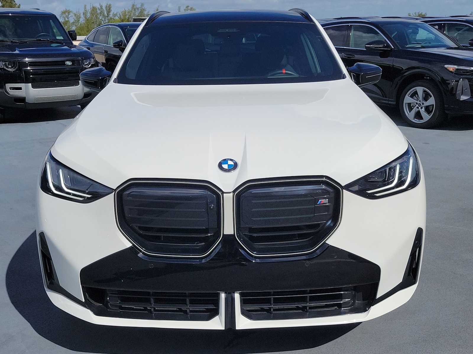 Thumbnail: 2026 BMW M5 - 9