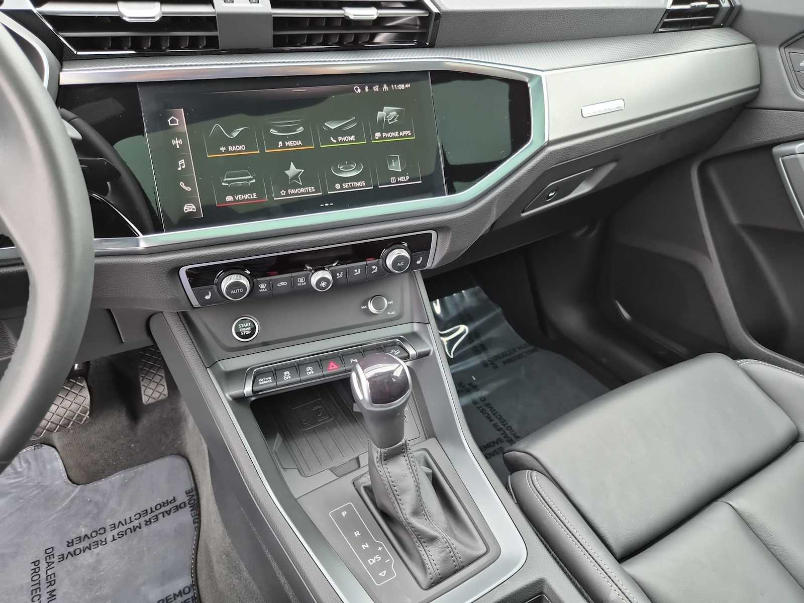 Thumbnail: 2025 Audi Q3 - 23