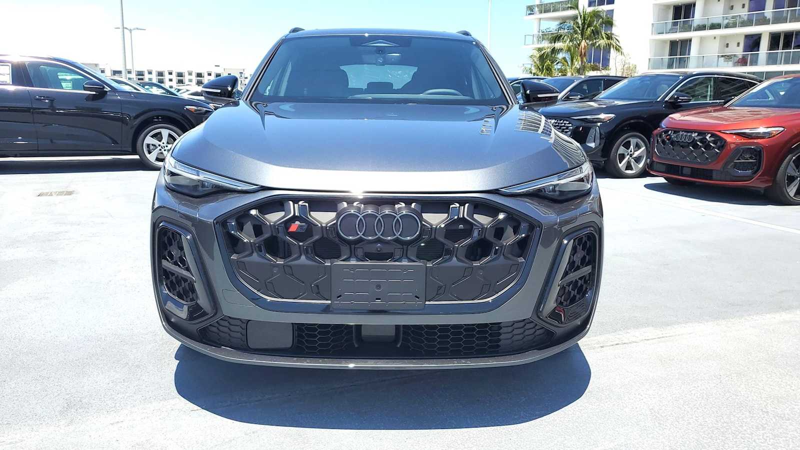 Thumbnail: 2026 Audi SQ5 - 9