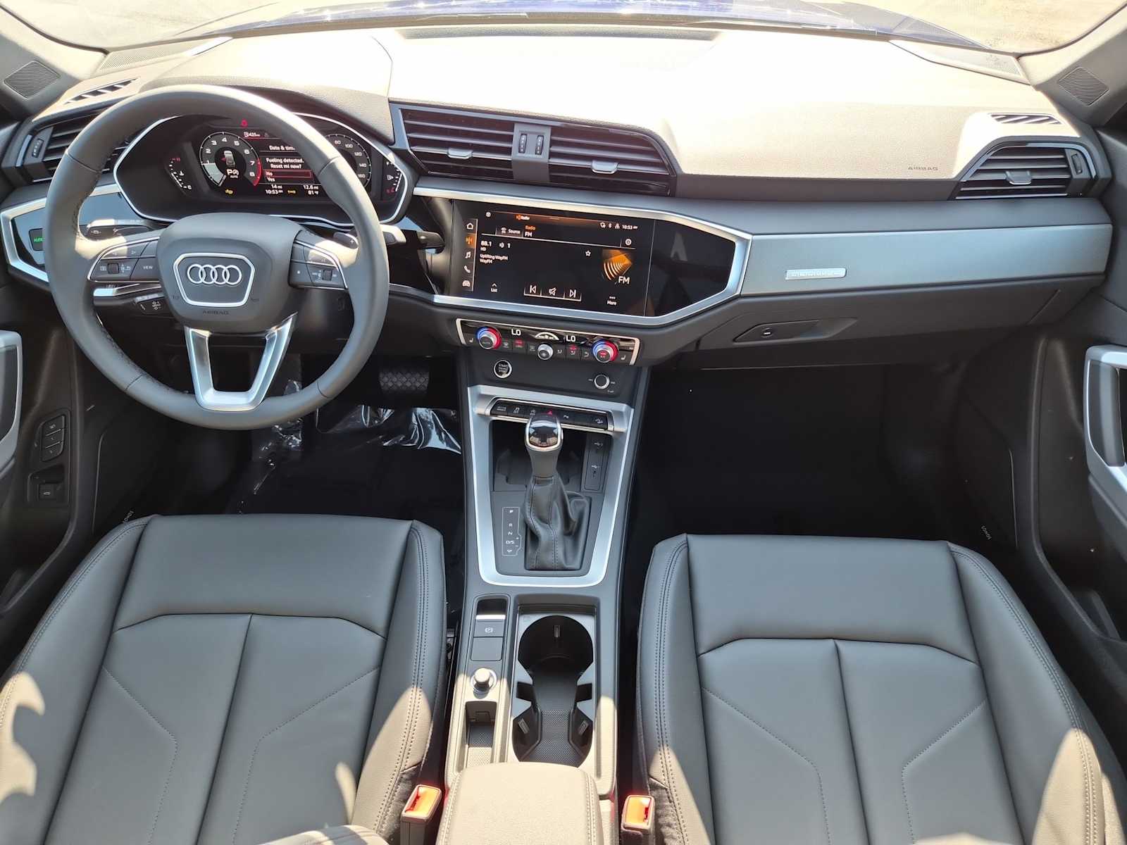 Thumbnail: 2025 Audi Q3 - 14