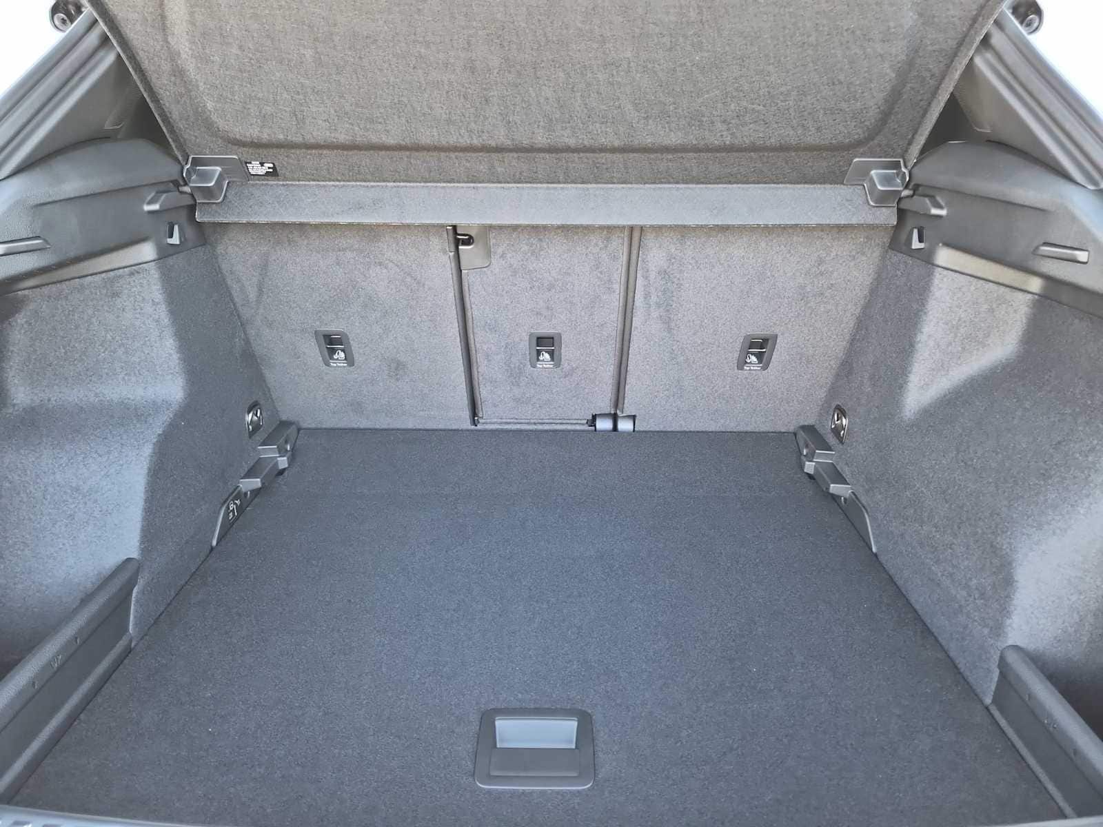 Thumbnail: 2025 Audi Q3 - 26