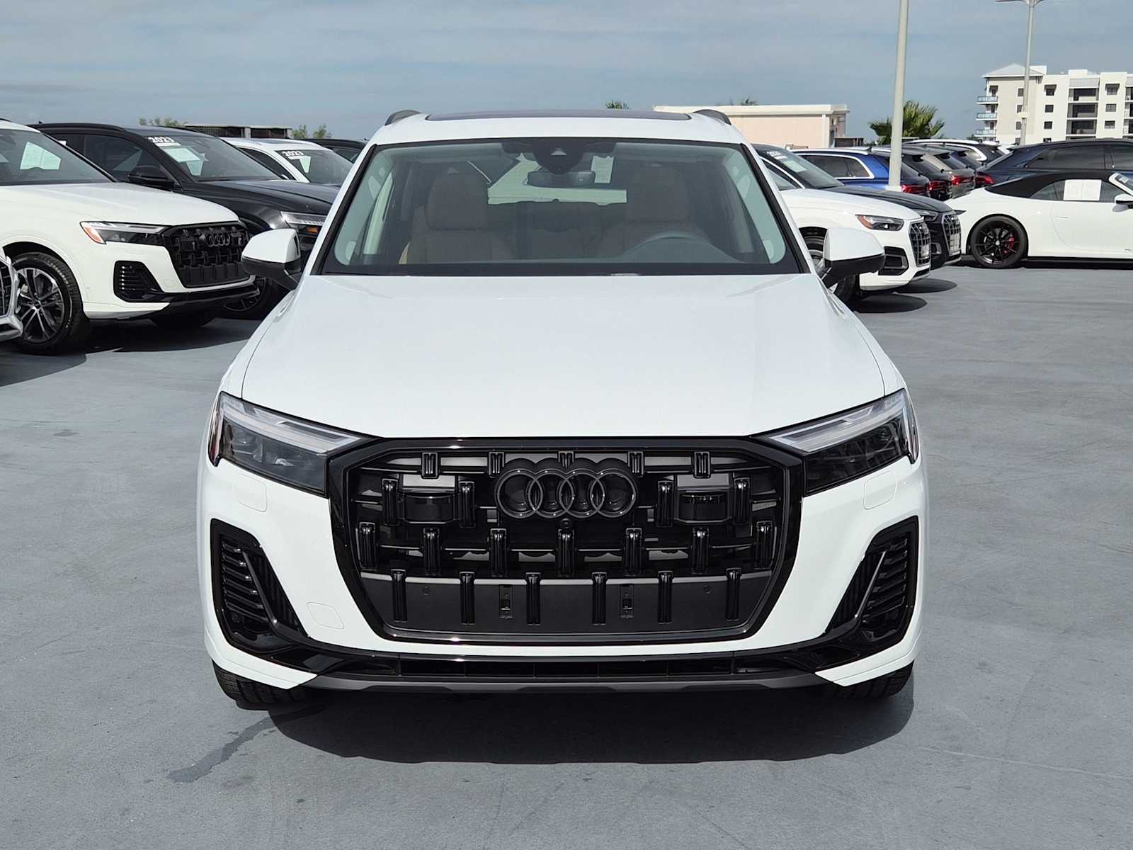 Thumbnail: 2026 Audi Q7 - 9
