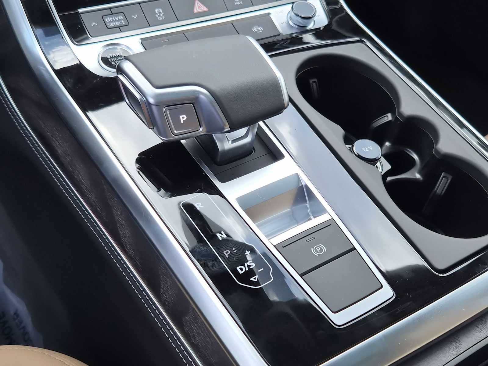 Thumbnail: 2026 Audi Q7 - 25