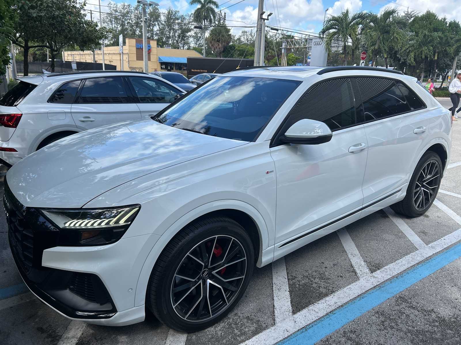 Thumbnail: 2019 Audi Q8 - 1