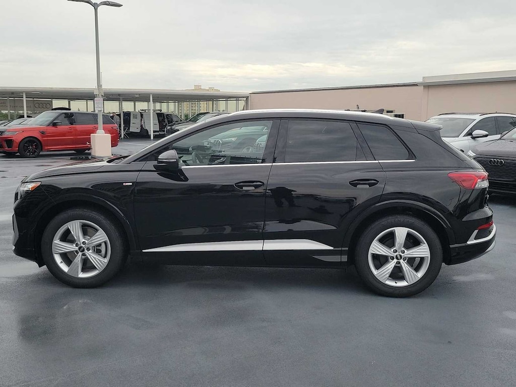 New 2026 Audi Q4 e-tron 55 Premium SUV