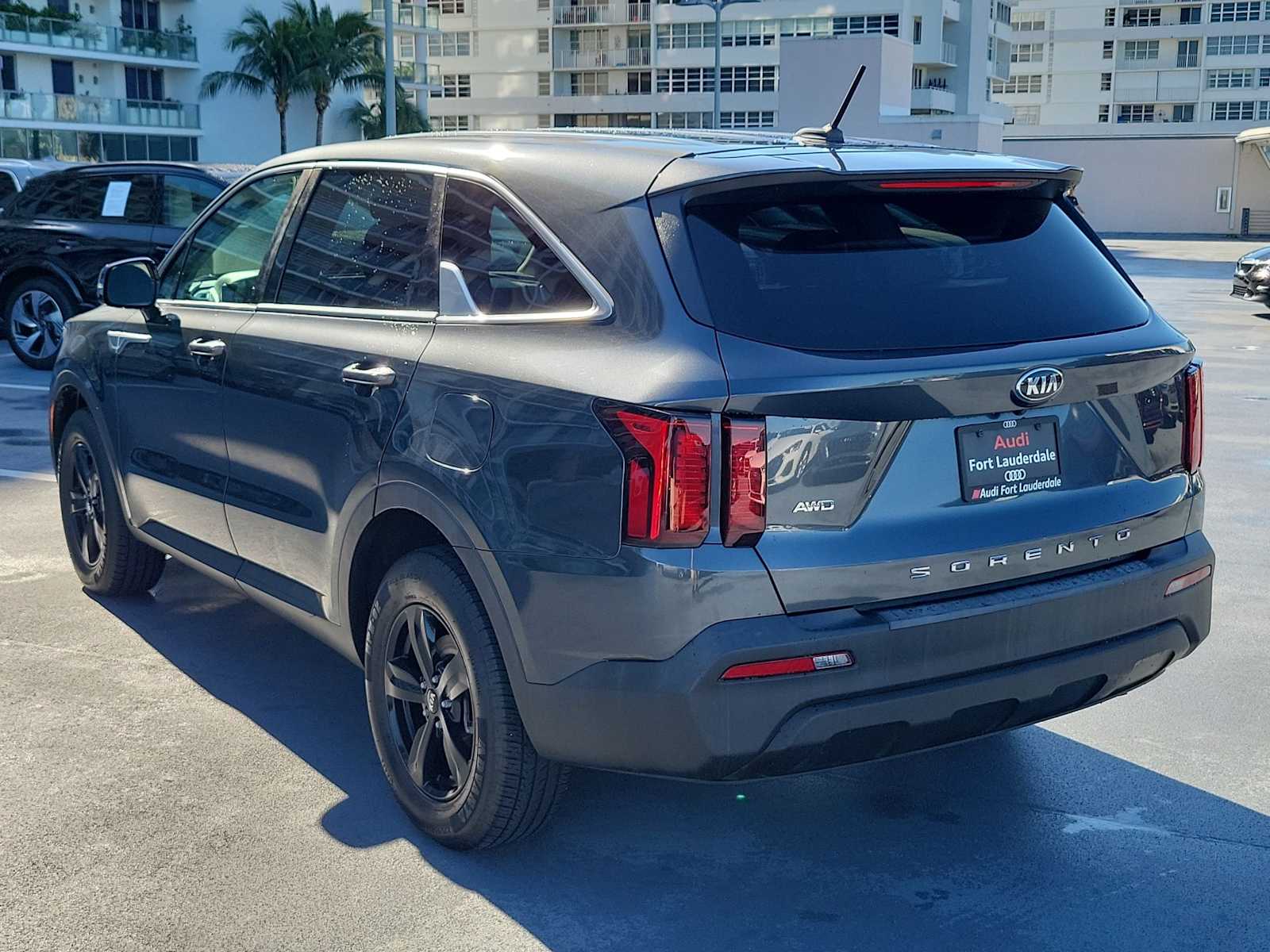 Thumbnail: 2021 Kia Sorento - 4