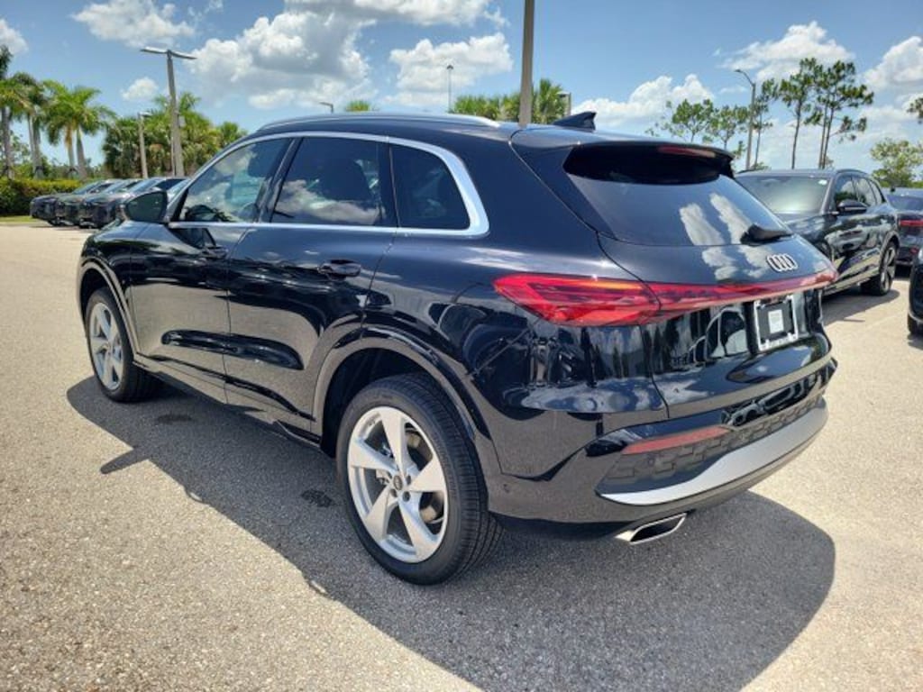 New 2026 Audi Q5 2.0T Premium Plus SUV