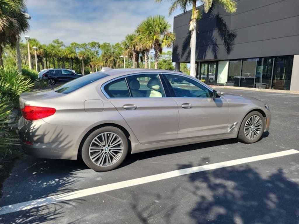Used 2019 BMW 530i  Sedan