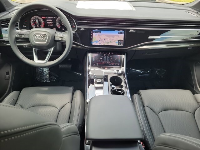 2025 Audi Q7 Prestige photo 2