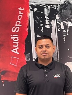Staff member Danny Seville from ID_6fbf27d57855