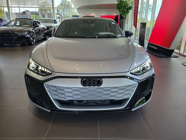 2026 Audi RS e-tron GT Base photo 3