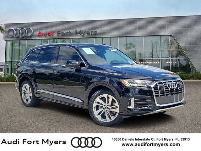 2023 Audi Q7 45 Premium Plus quattro Tiptronic's photo