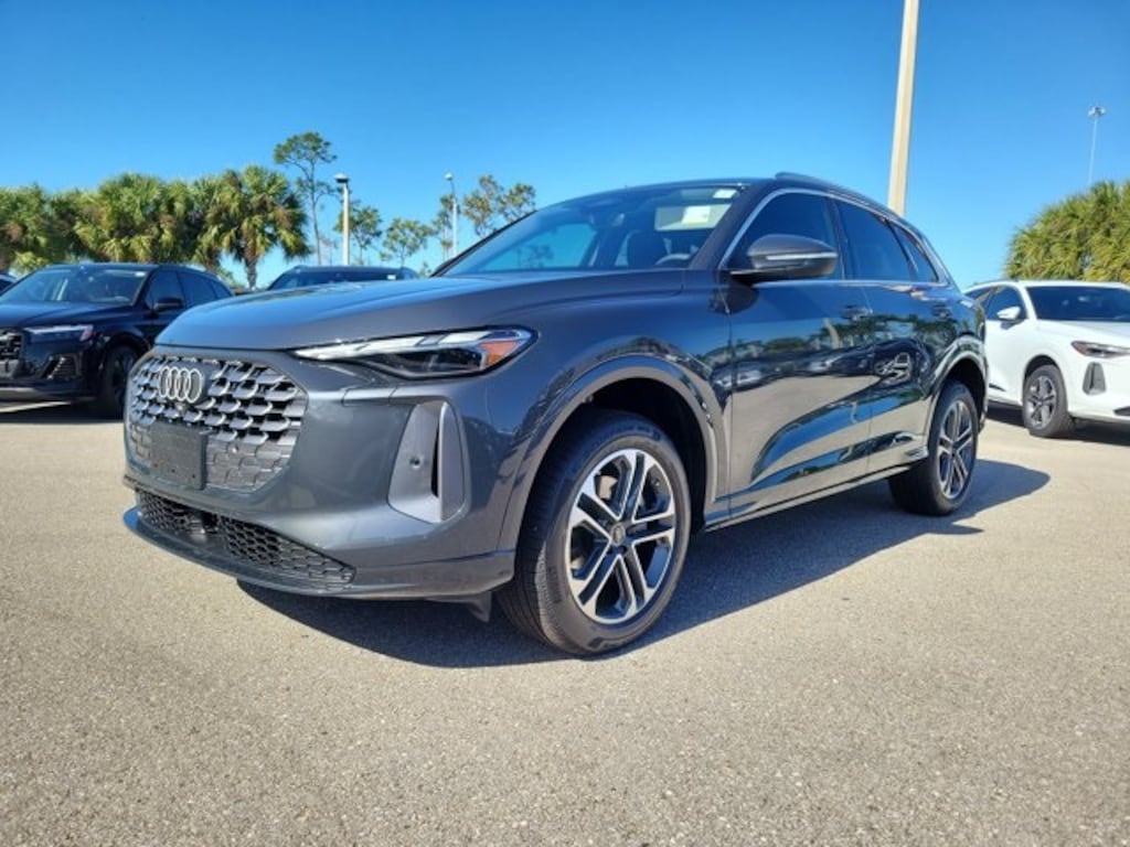 New 2025 Audi Q5 2.0T Premium SUV