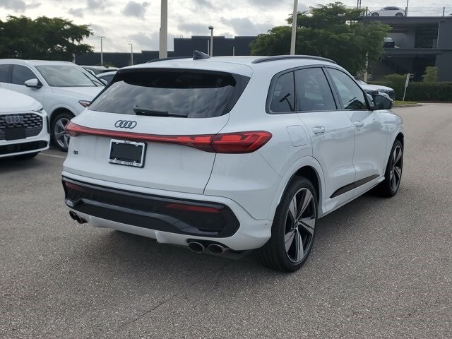 2025 Audi SQ5 Prestige photo 4