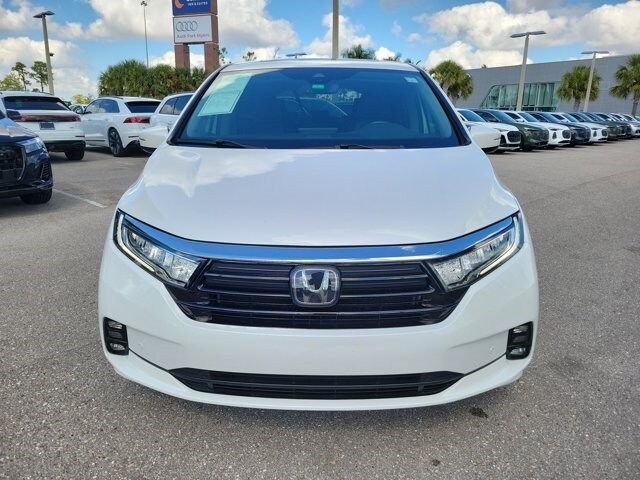 2022 Honda Odyssey Elite photo 3
