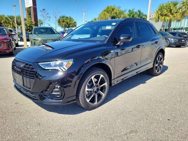 2025 Audi Q3 45 TFSI S line Premium photo 2