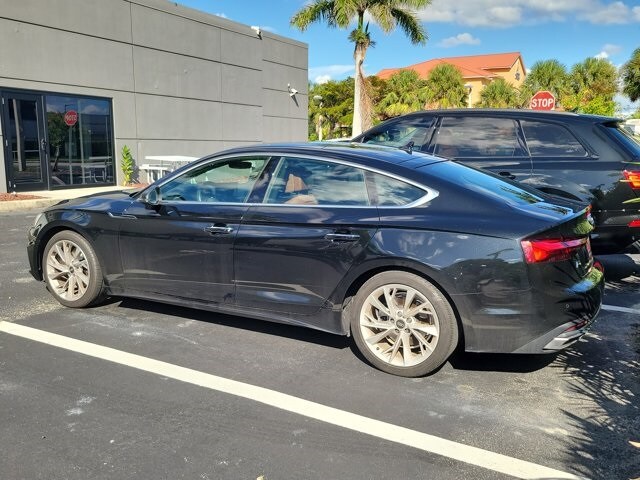 2022 Audi A5 40 Premium photo 3
