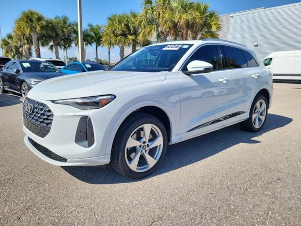 Certified 2025 Audi Q5 2.0T Premium Plus SUV