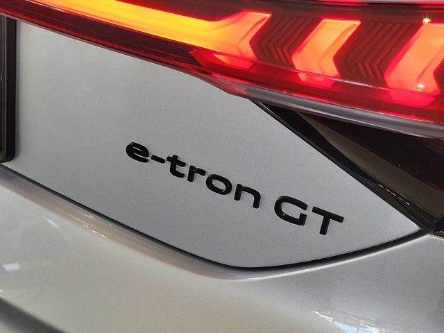 2026 Audi RS e-tron GT Performance Base - Photo 7