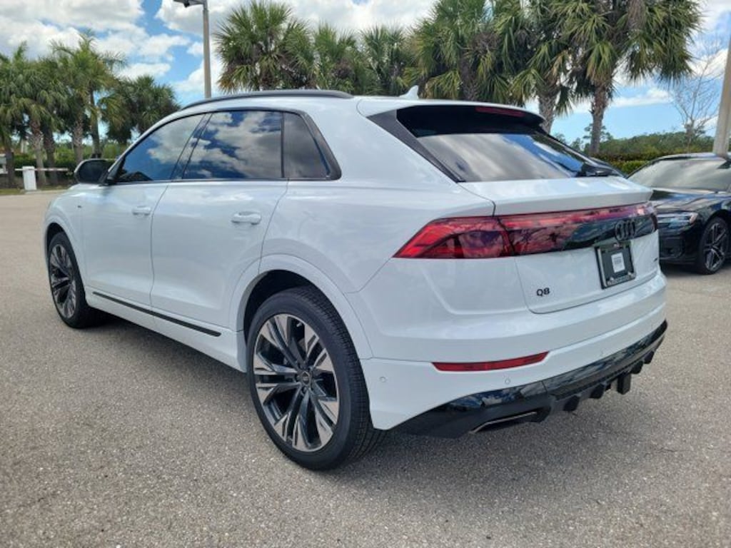 New 2026 Audi Q8 SUV