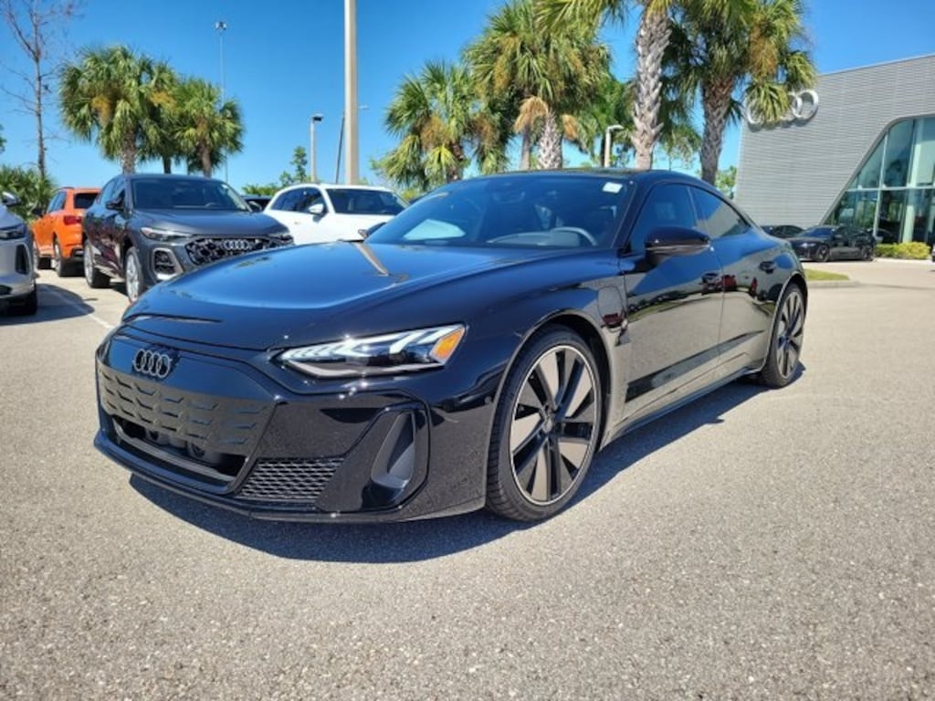 New 2026 Audi e-tron GT Premium Plus Sedan