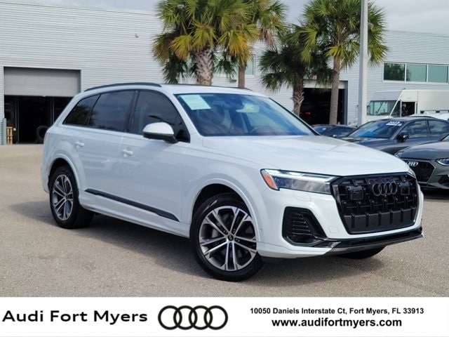 2025 Audi Q7 Premium's photo