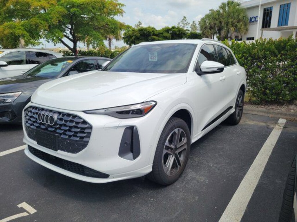 Certified 2025 Audi Q5 2.0T Premium SUV