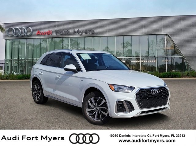 2022 Audi Q5 Premium Plus's photo