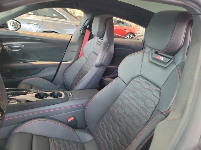 2026 Audi RS e-tron GT Performance Base - Photo 13
