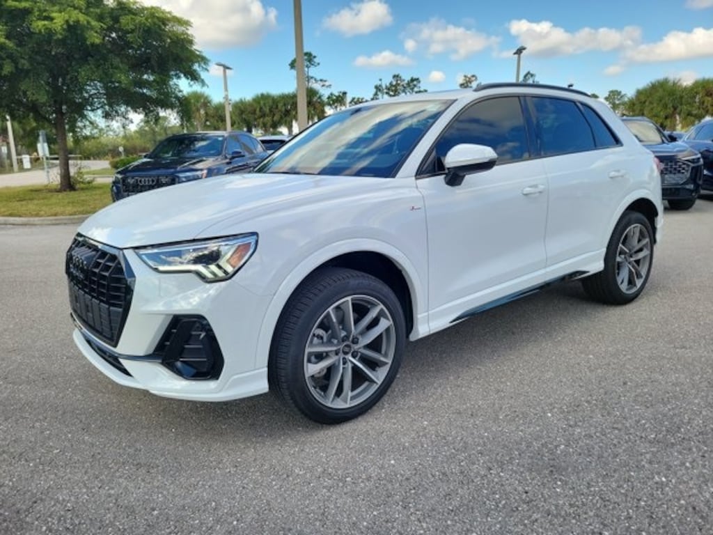 Certified 2025 Audi Q3 Premium SUV