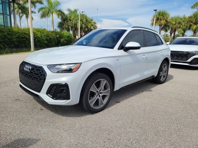 2025 Audi Q5 45 S line Premium photo 4