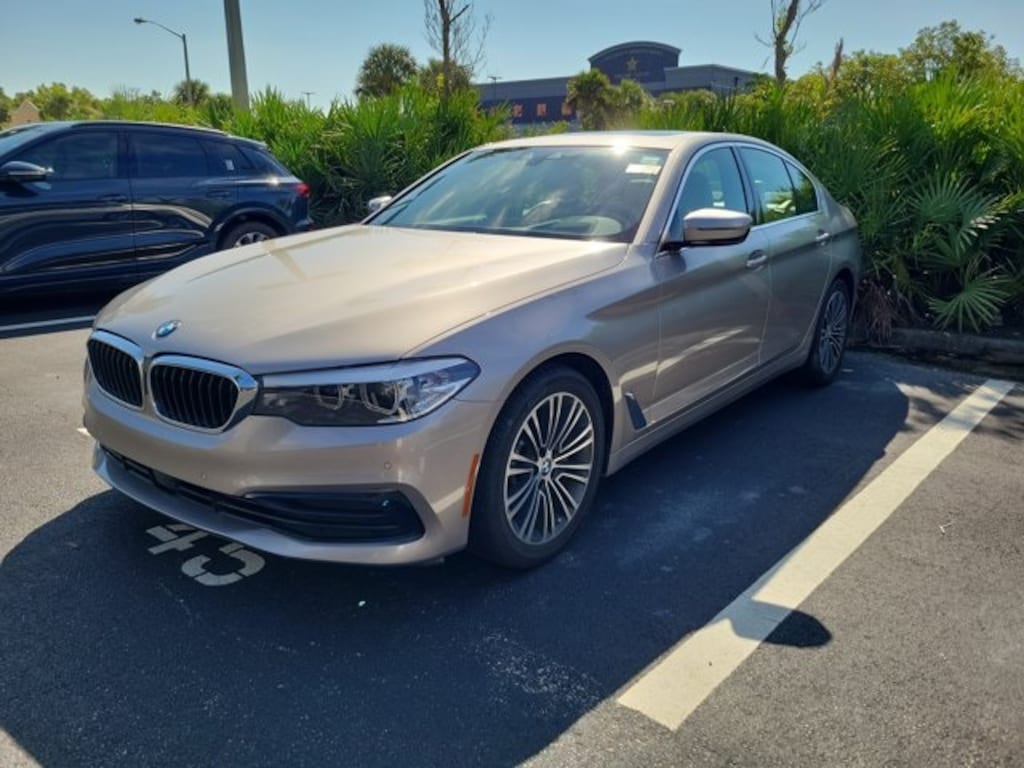 Used 2019 BMW 530i  Sedan